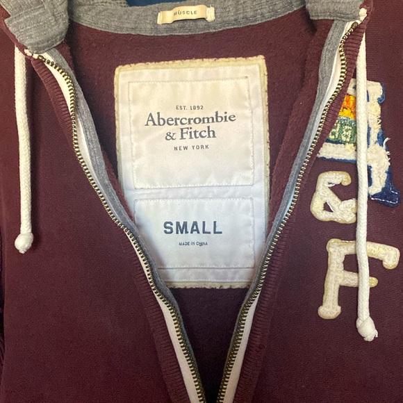 ABERCROMBIE & FITCH NEW YORK - Picture 2 of 5